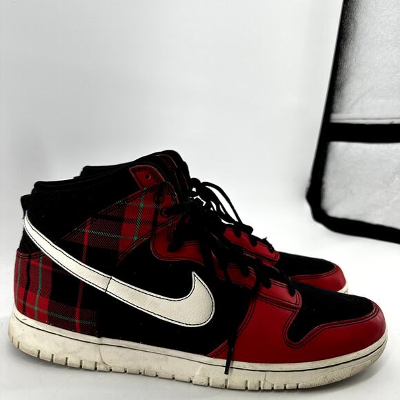 Nike Dunk High Sneakers Lace Up Tartan High Top Twill Plaid Red Black 15 - Picture 3 of 7